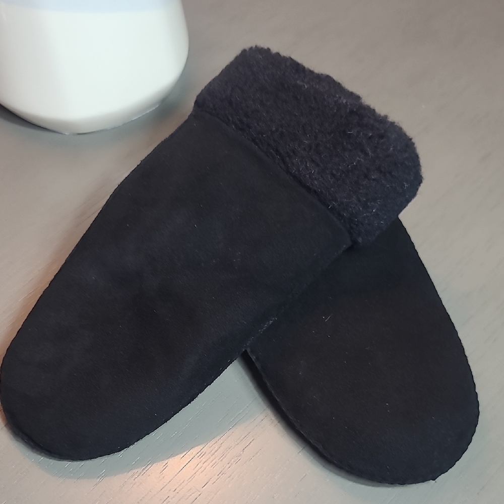 Harssidanzar Suede Black Mittens SIZE XL